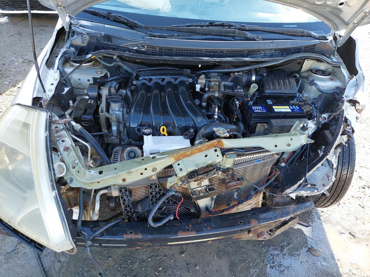 3N1BC1C86BK204212 - 2011 Nissan Tiida - #41345605