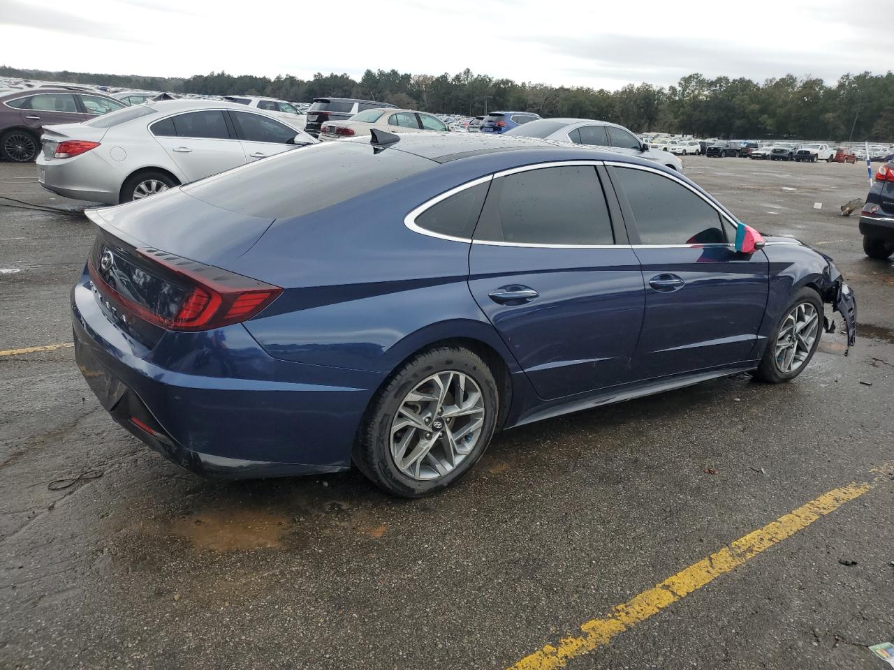2022 Hyundai Sonata - Image 3