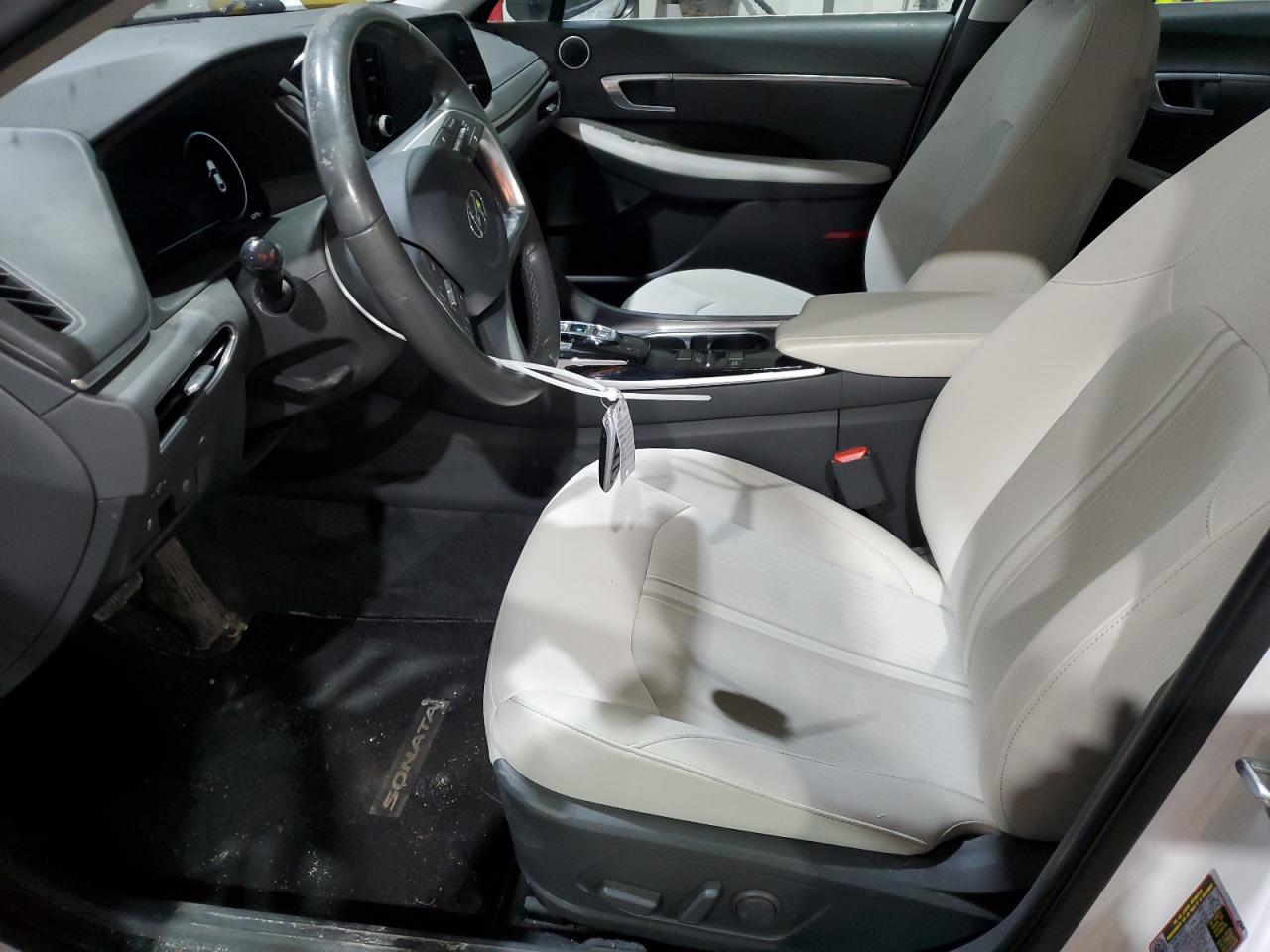2022 Hyundai Sonata - Image 7