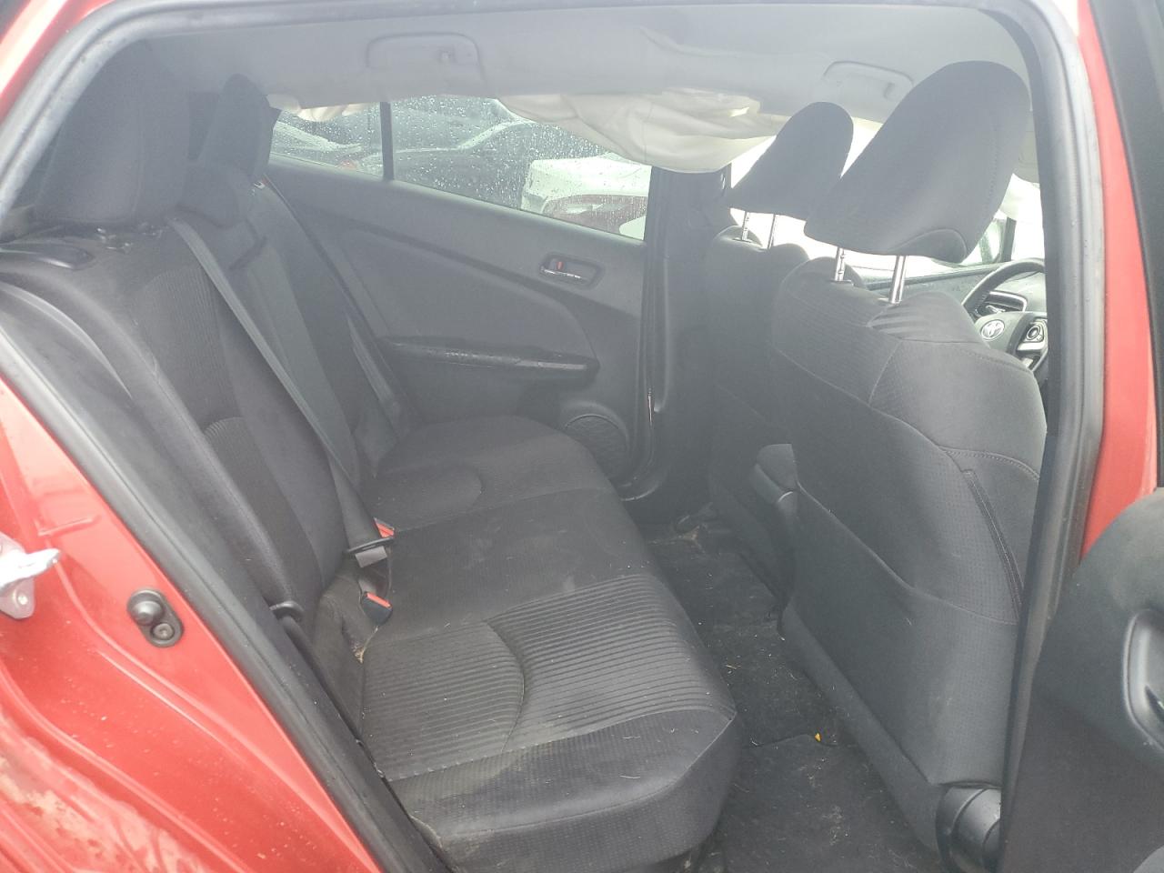 2016 Toyota Prius - Image 10