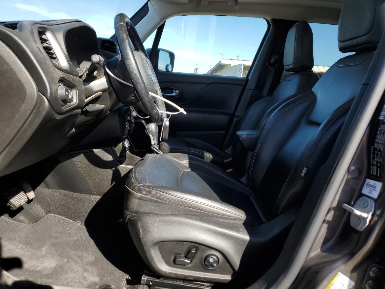 2020 Jeep Renegade - Image 7