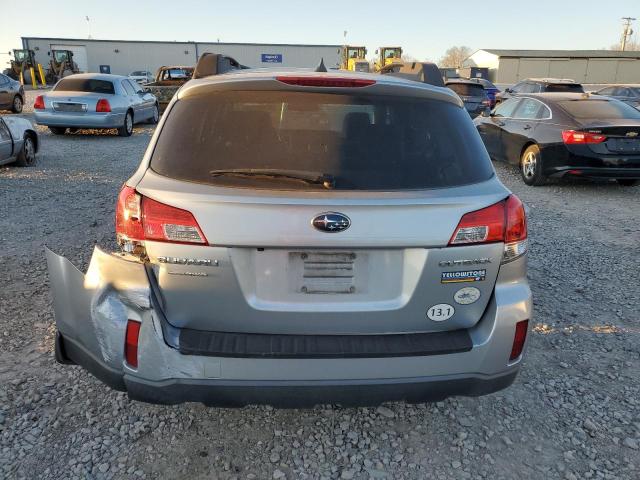  SUBARU OUTBACK 2013 Silver