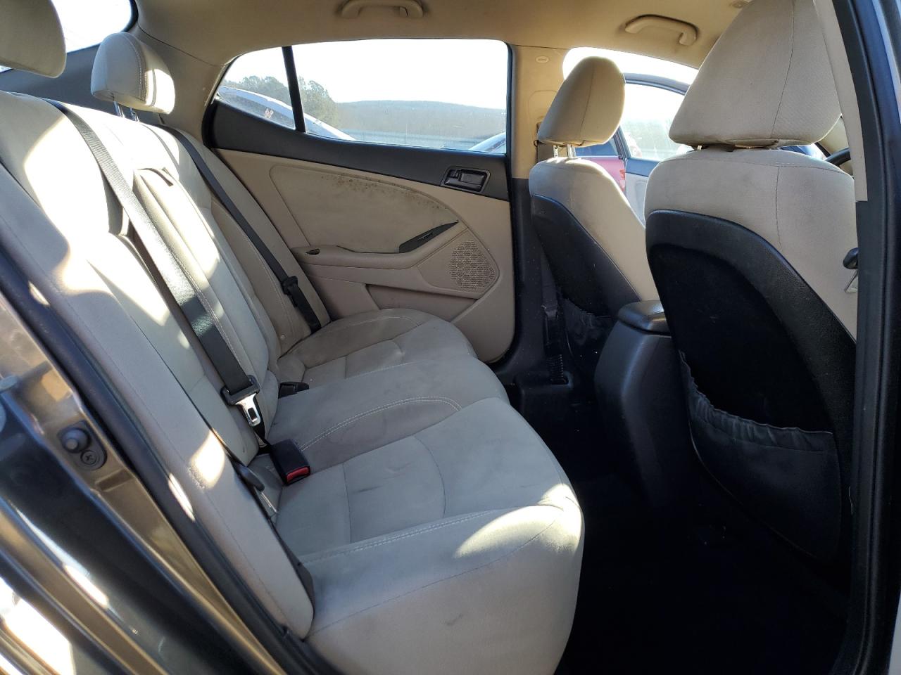 2013 Kia Optima - Image 10