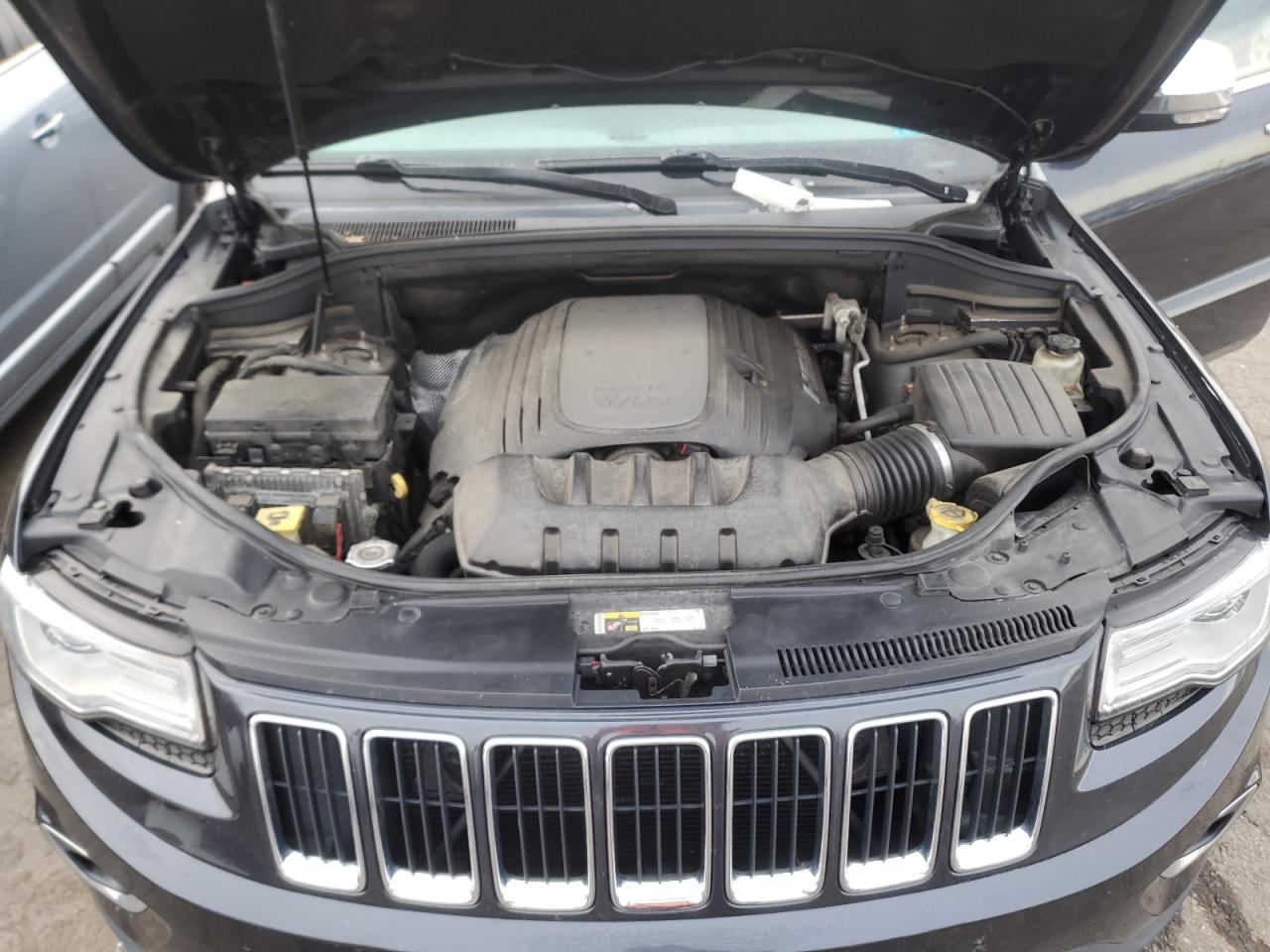 2014 Jeep Grand Cherokee - Image 12