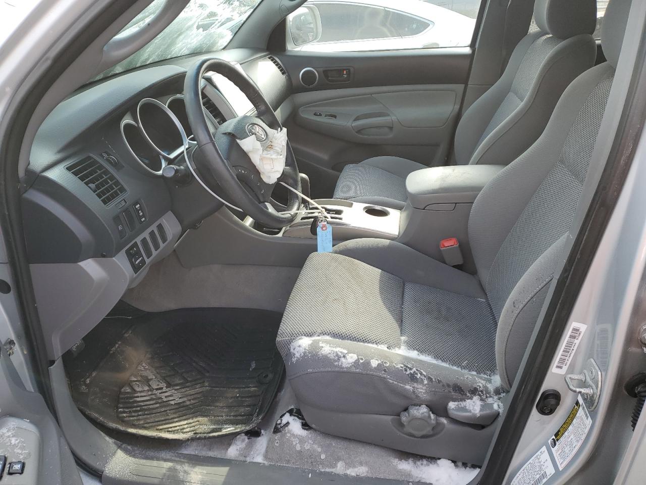 2005 Toyota Tacoma - Image 7