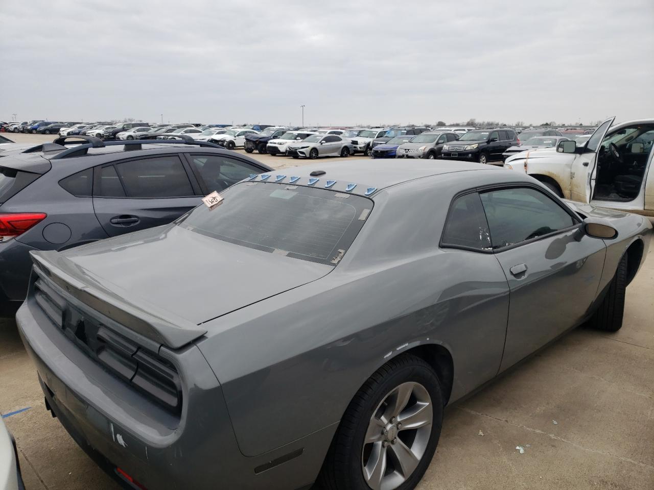 VIN 2C3CDZAG1KH668717 2019 DODGE CHALLENGER no.3