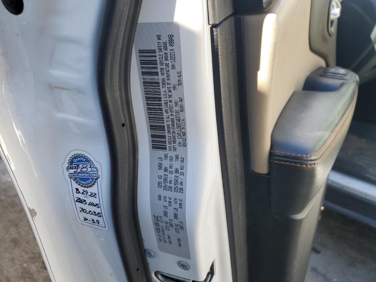 2015 Jeep Grand Cherokee - Image 12