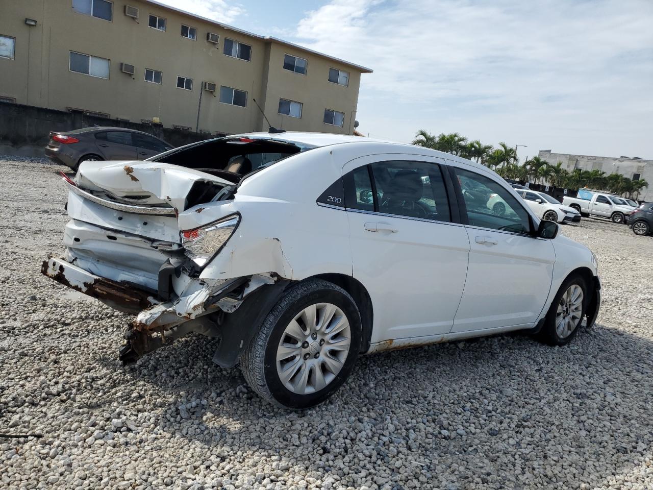 2012 Chrysler 200 - Image 3