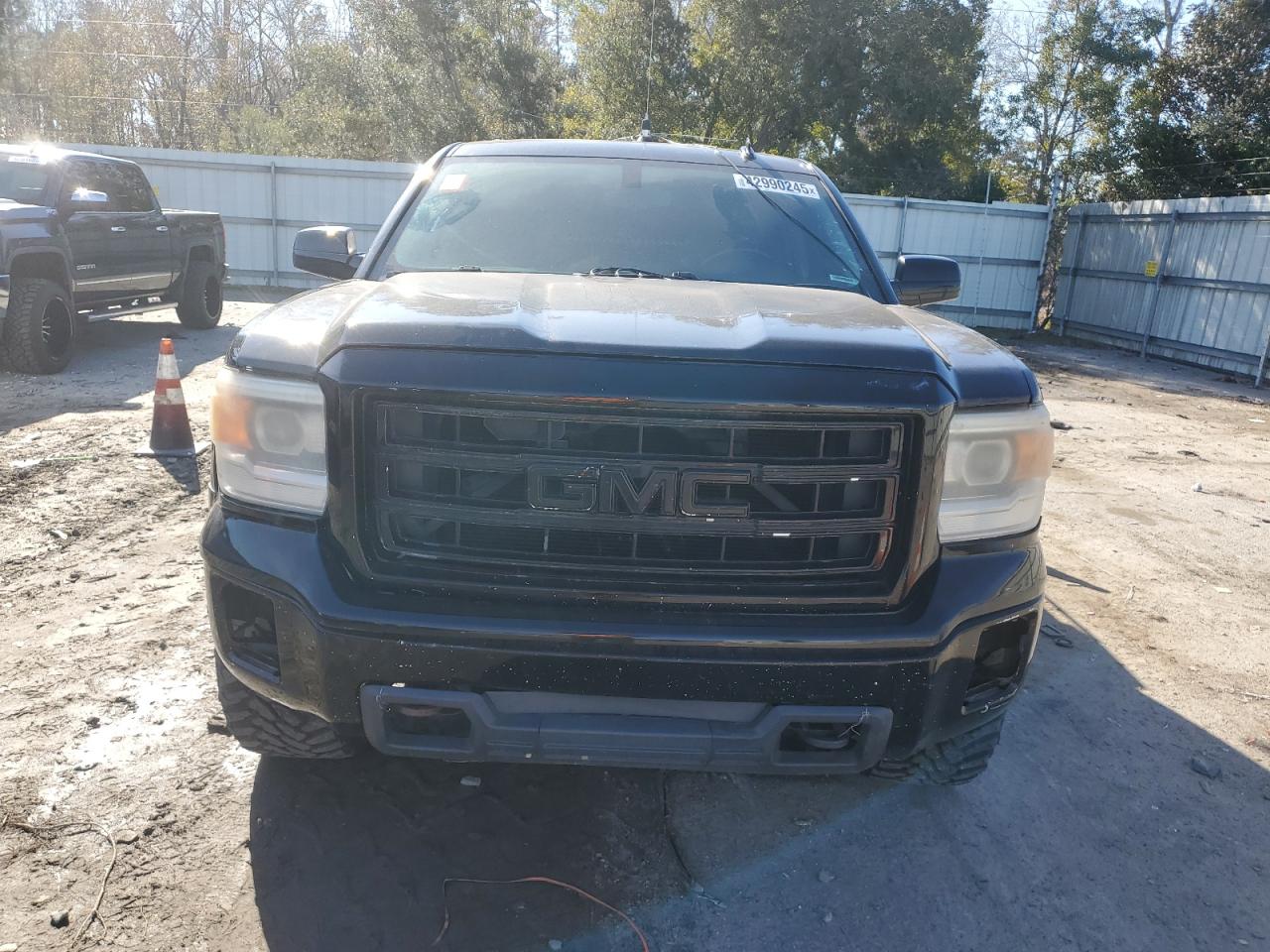 2014 GMC Sierra - Image 5