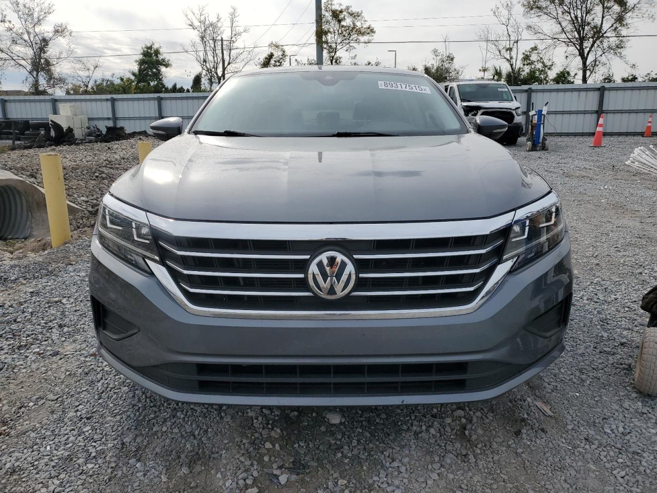 2020 Volkswagen Passat - Image 5