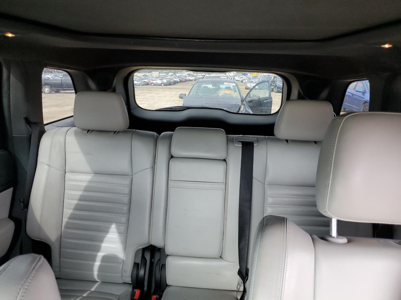 2018 Jeep Grand Cherokee - Image 10