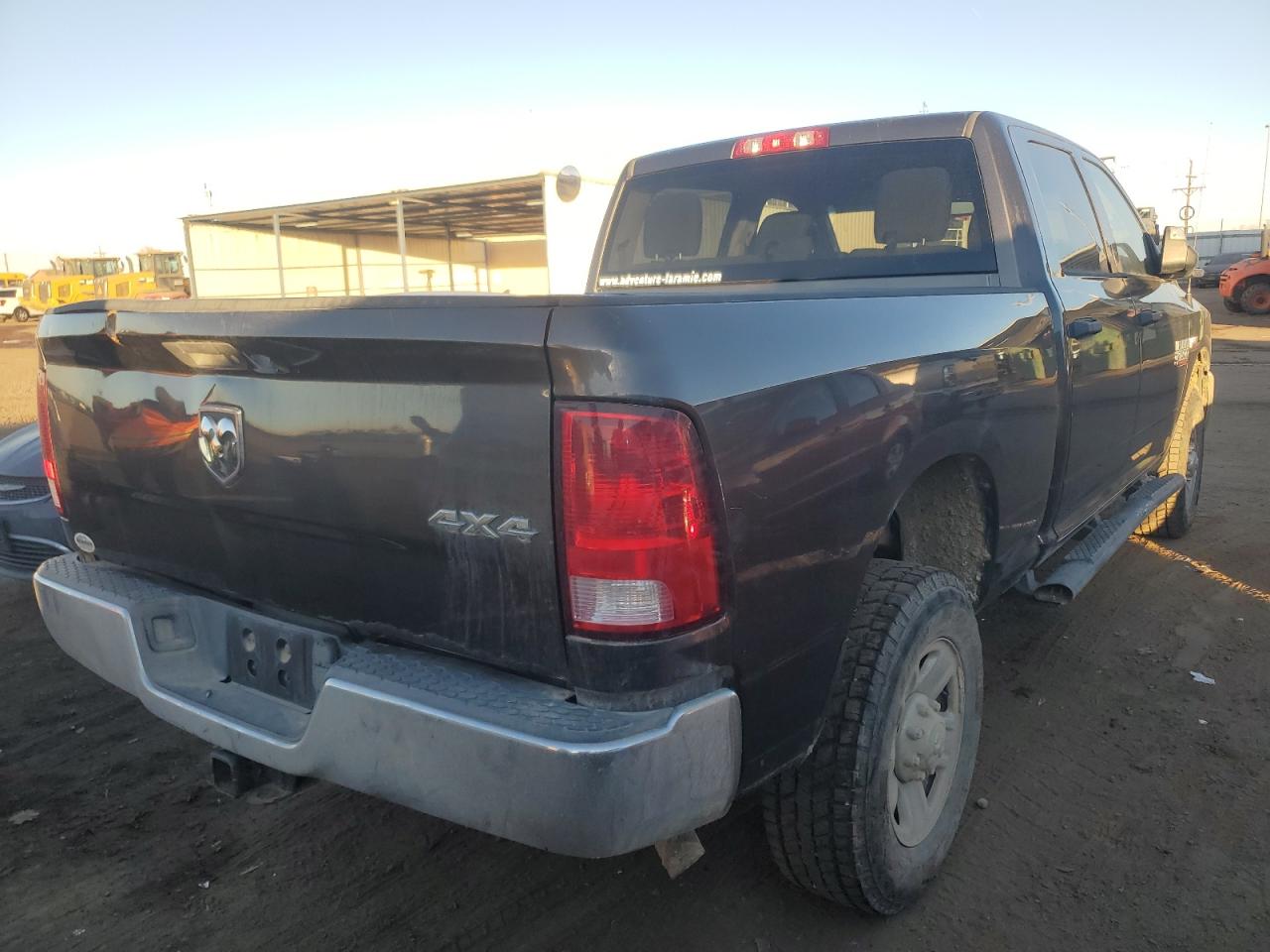 2016 RAM 2500 - Image 3