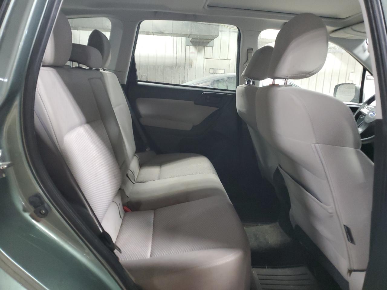 2015 Subaru Forester - Image 11