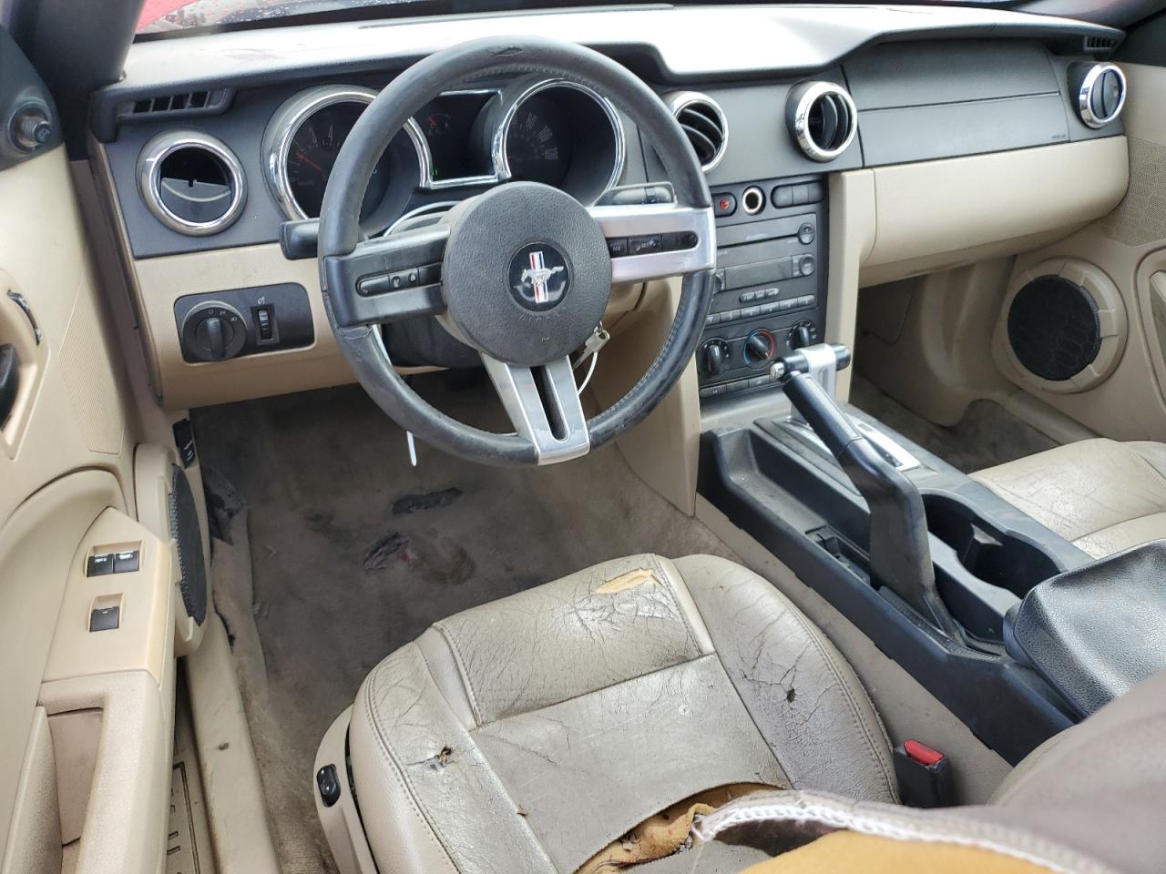 2006 Ford Mustang - Image 8