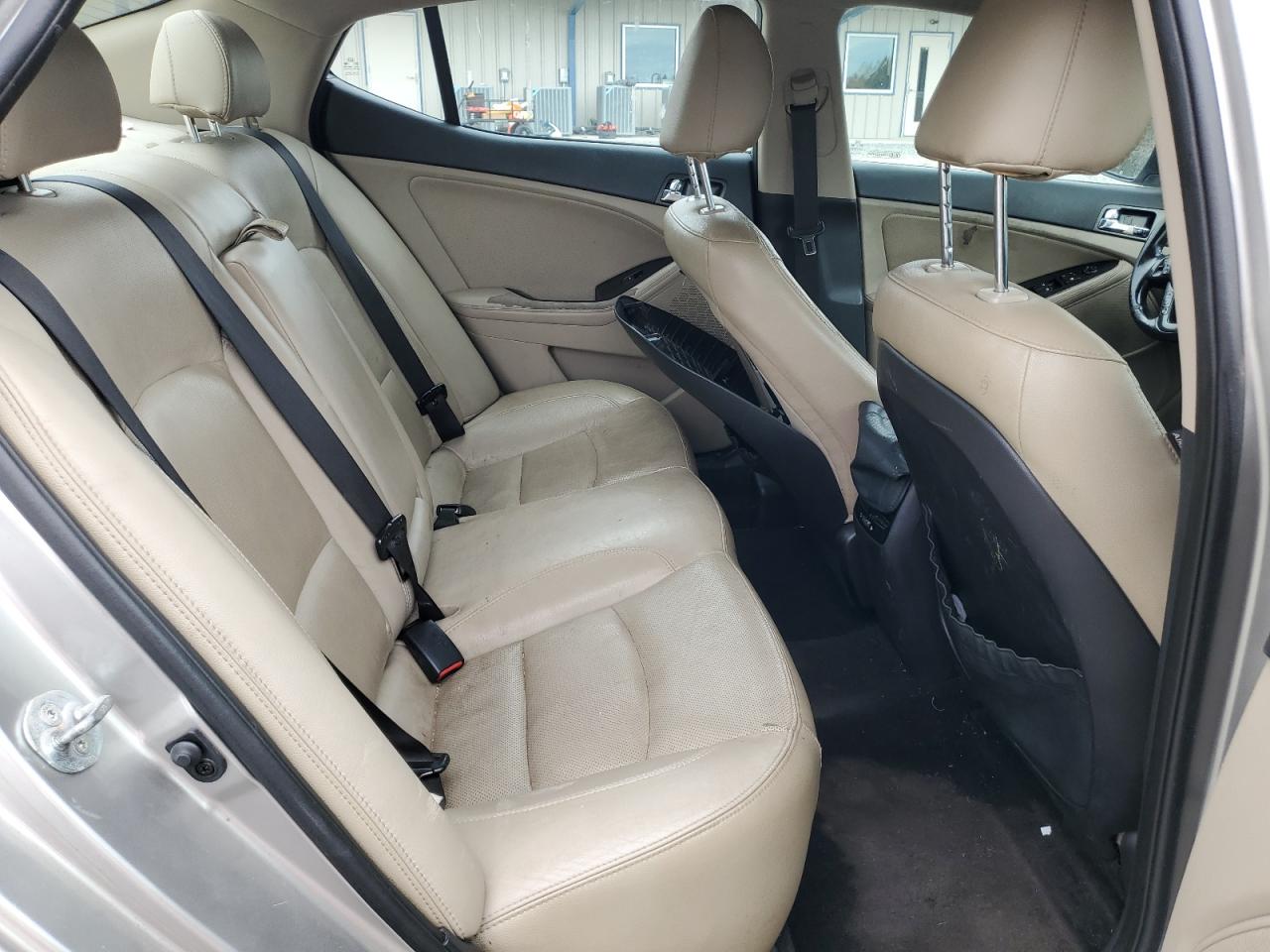 2012 Kia Optima - Image 10