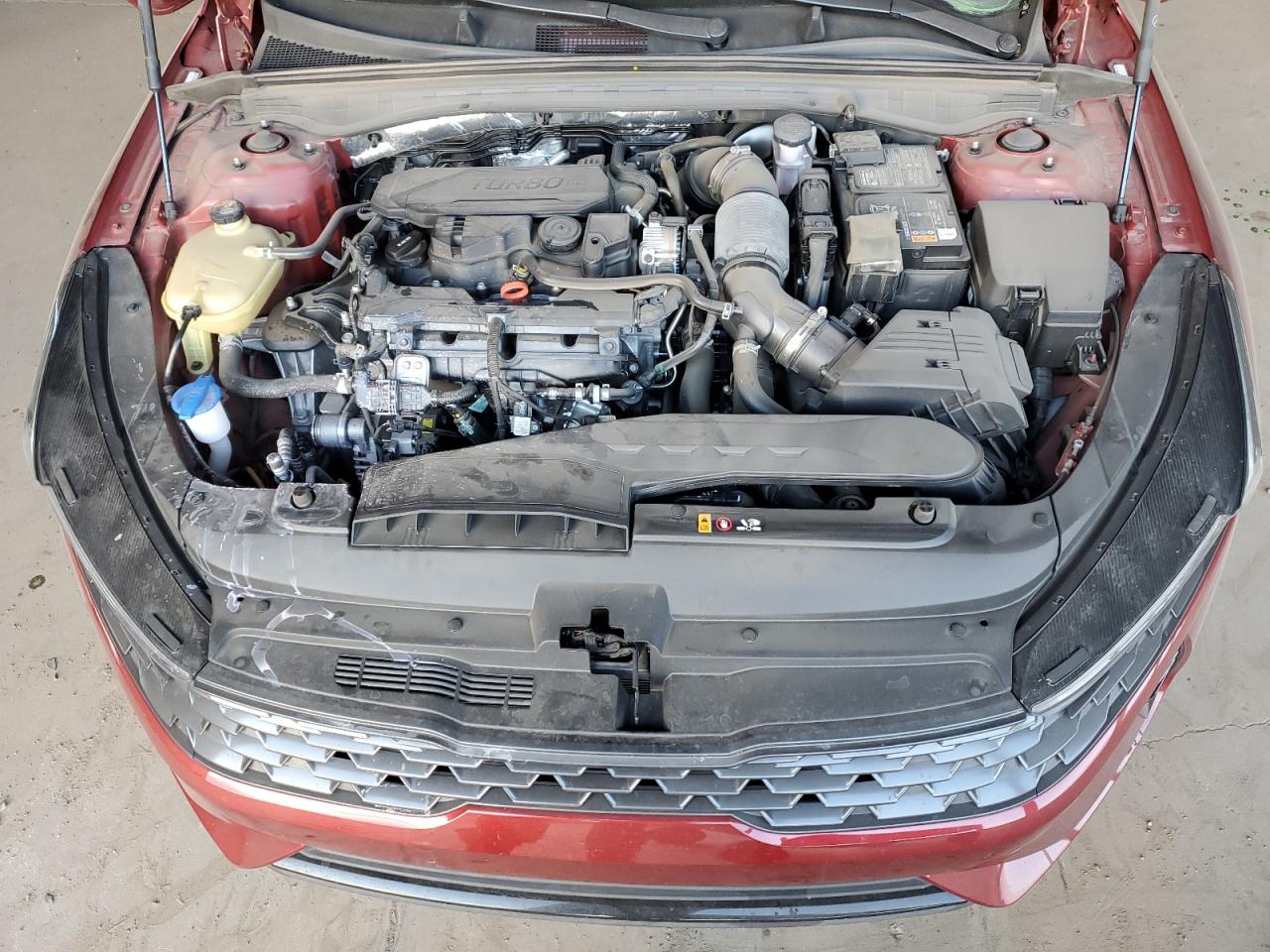 2024 Kia K5 - Image 11