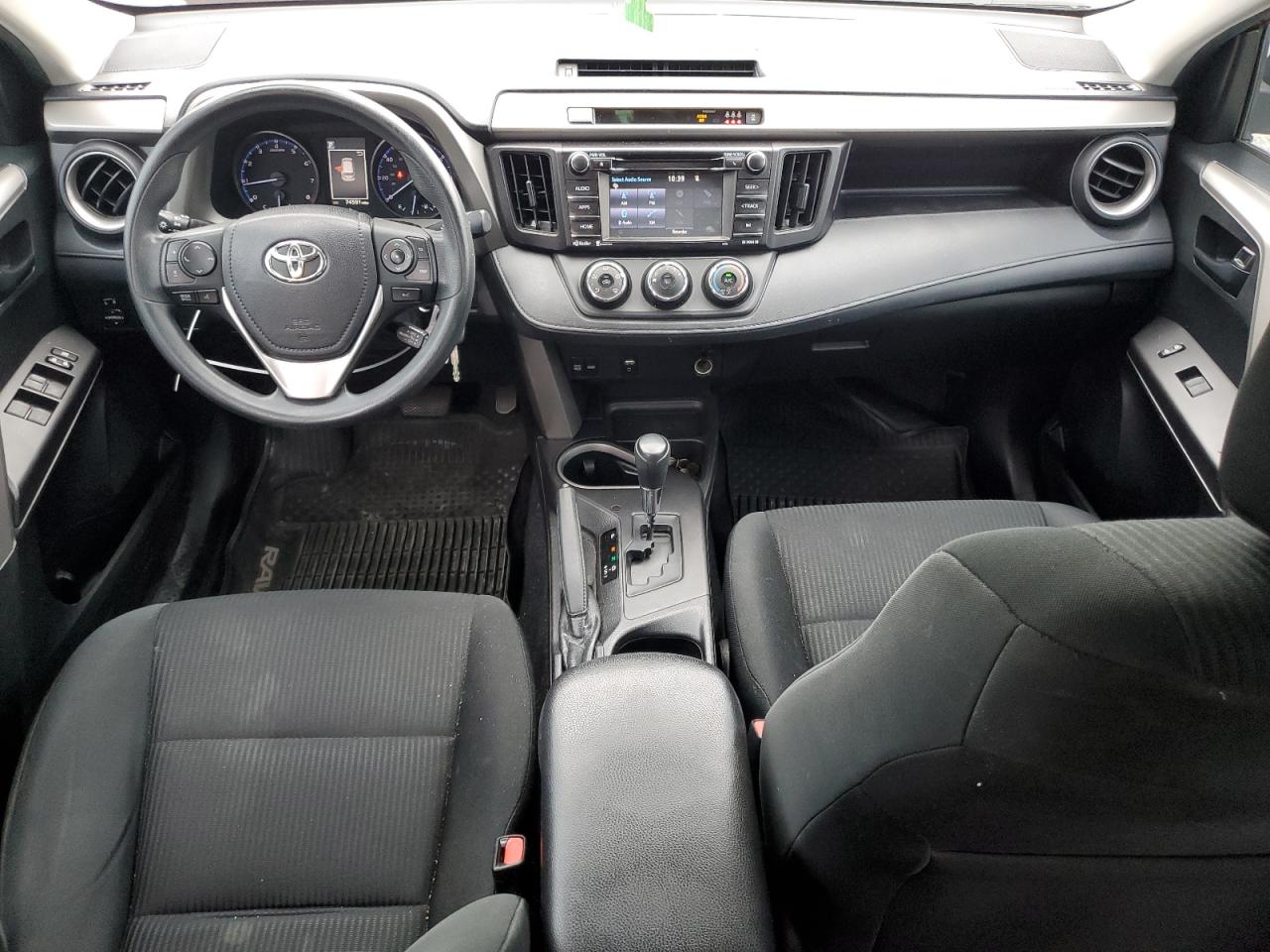 2018 Toyota RAV 4 - Image 8