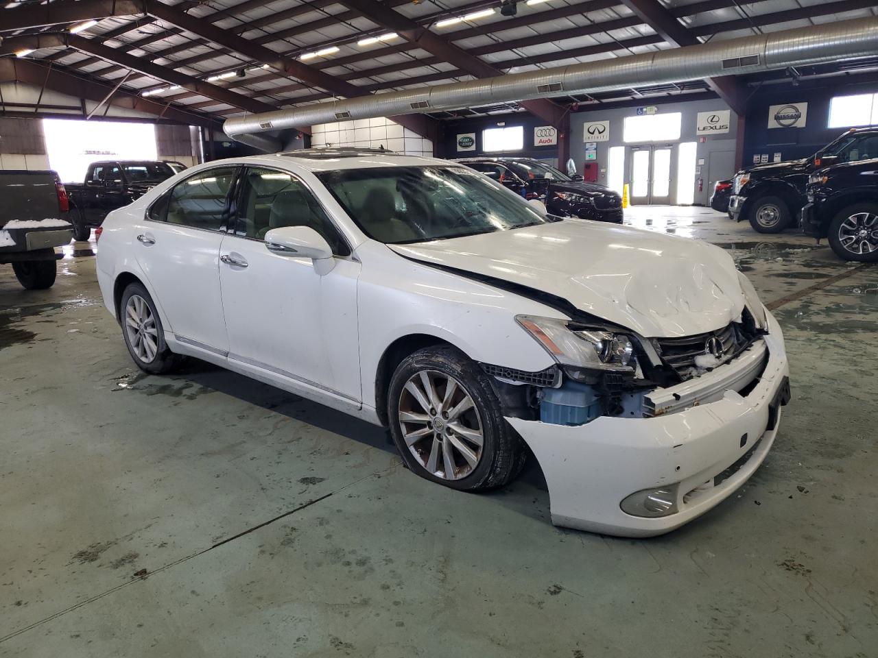 2012 Lexus ES - Image 4