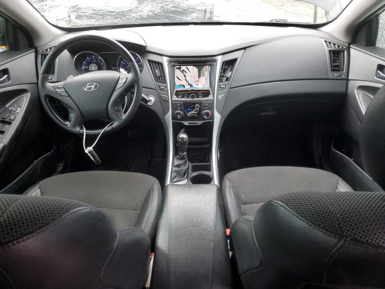 2013 Hyundai Sonata - Image 8