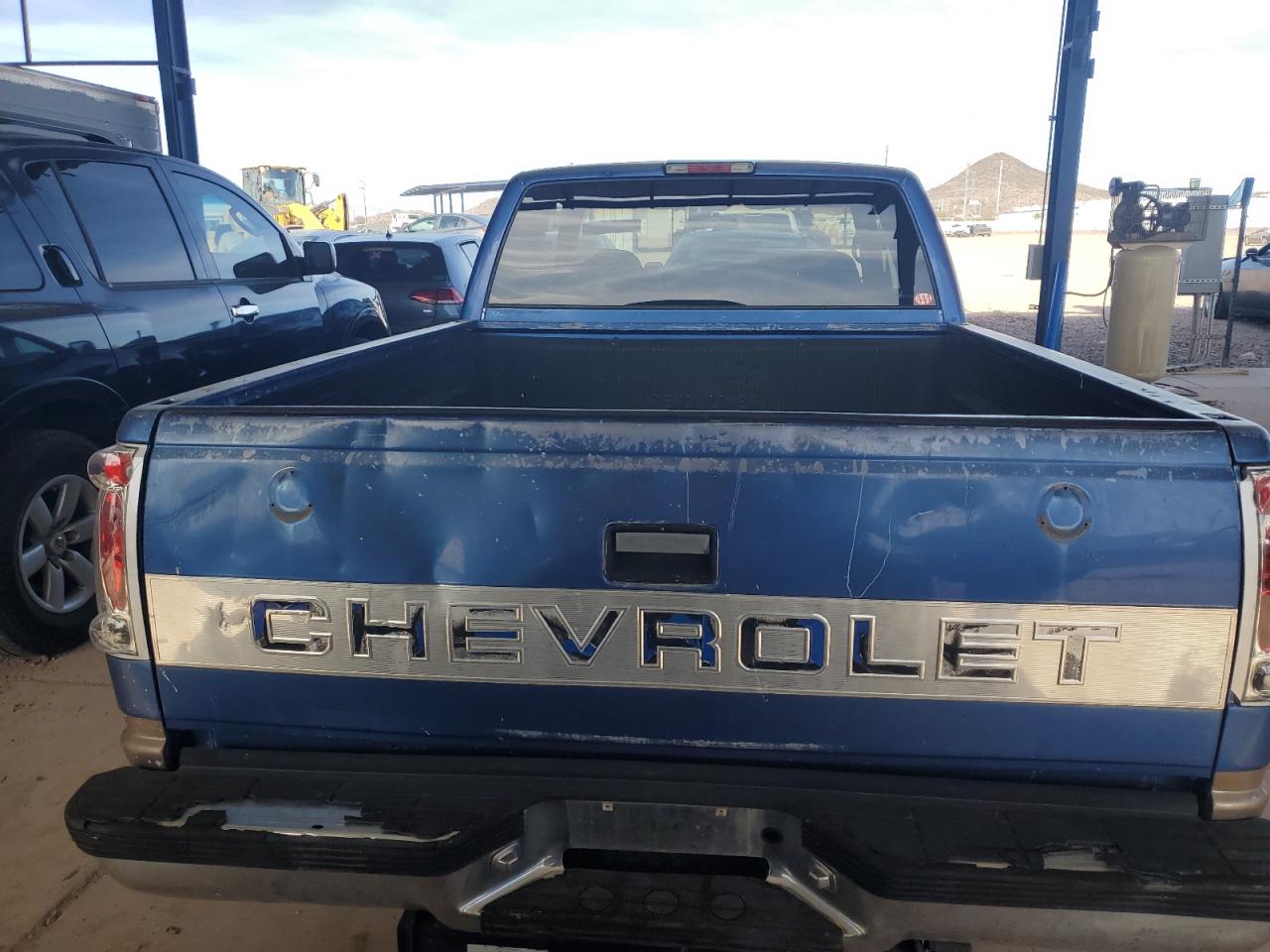 1997 Chevrolet GMT-400 - Image 6