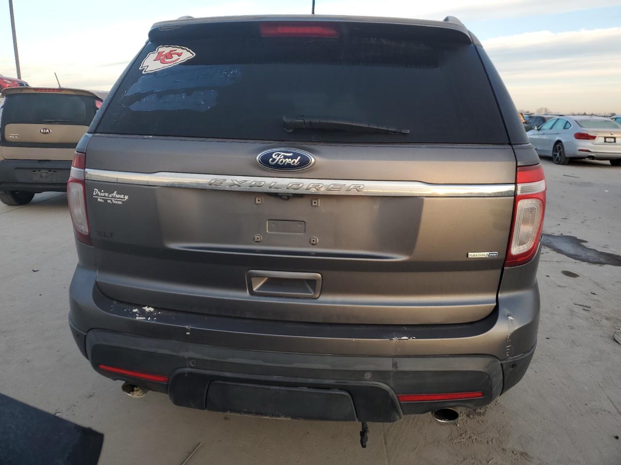 2014 Ford Explorer - Image 6