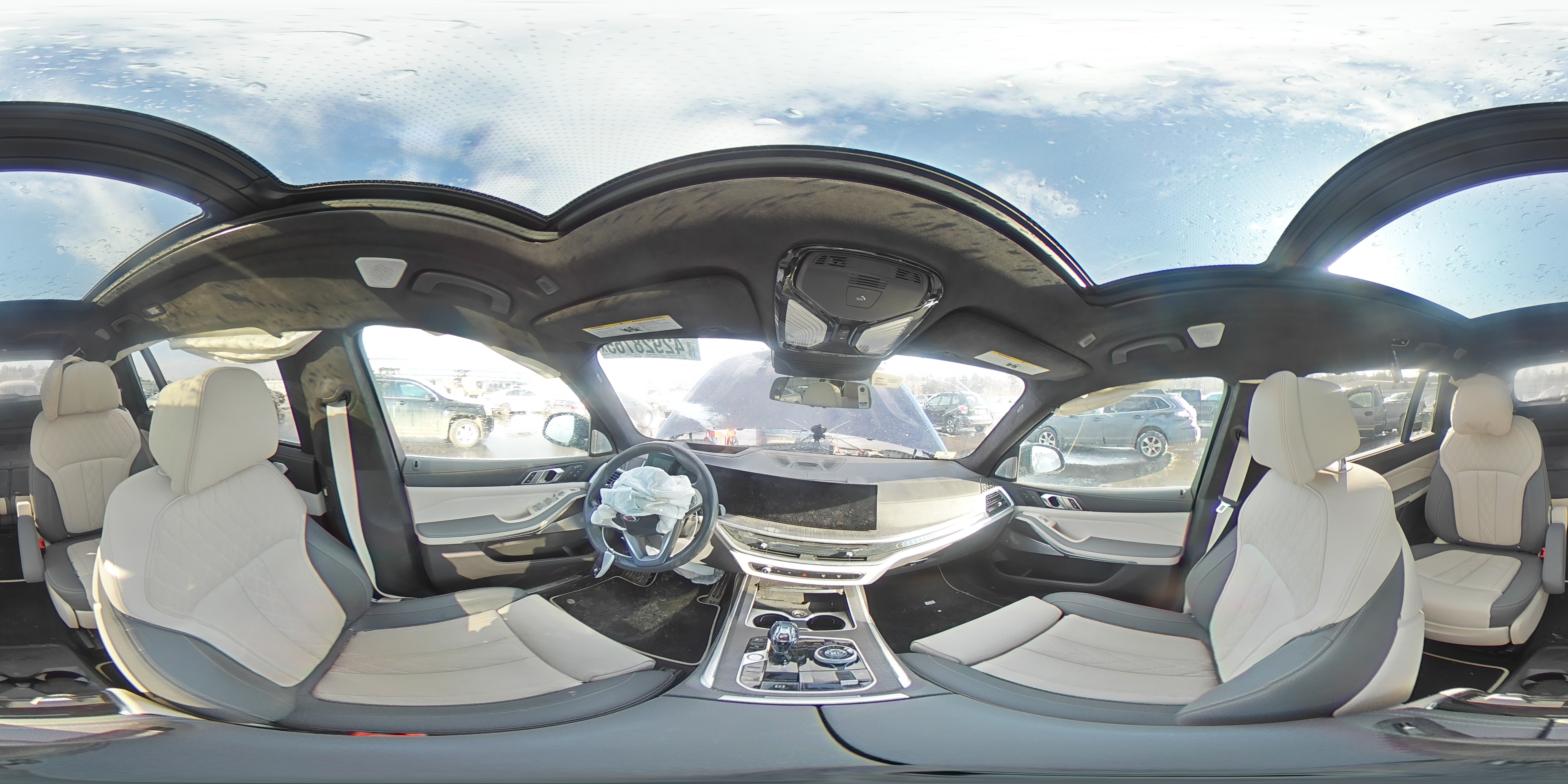 2024 BMW X7 - Image 13