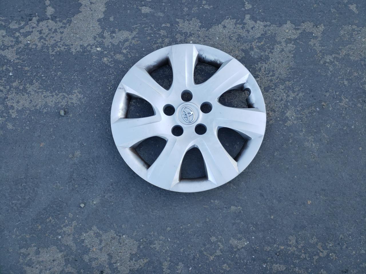2010 Toyota Camry - Image 14