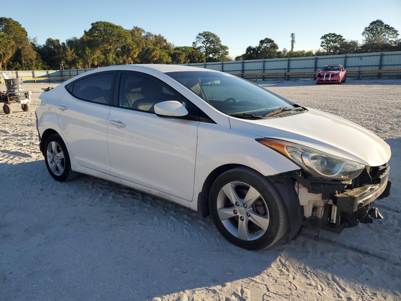 VIN 5NPDH4AE5DH247955 2013 HYUNDAI ELANTRA no.4