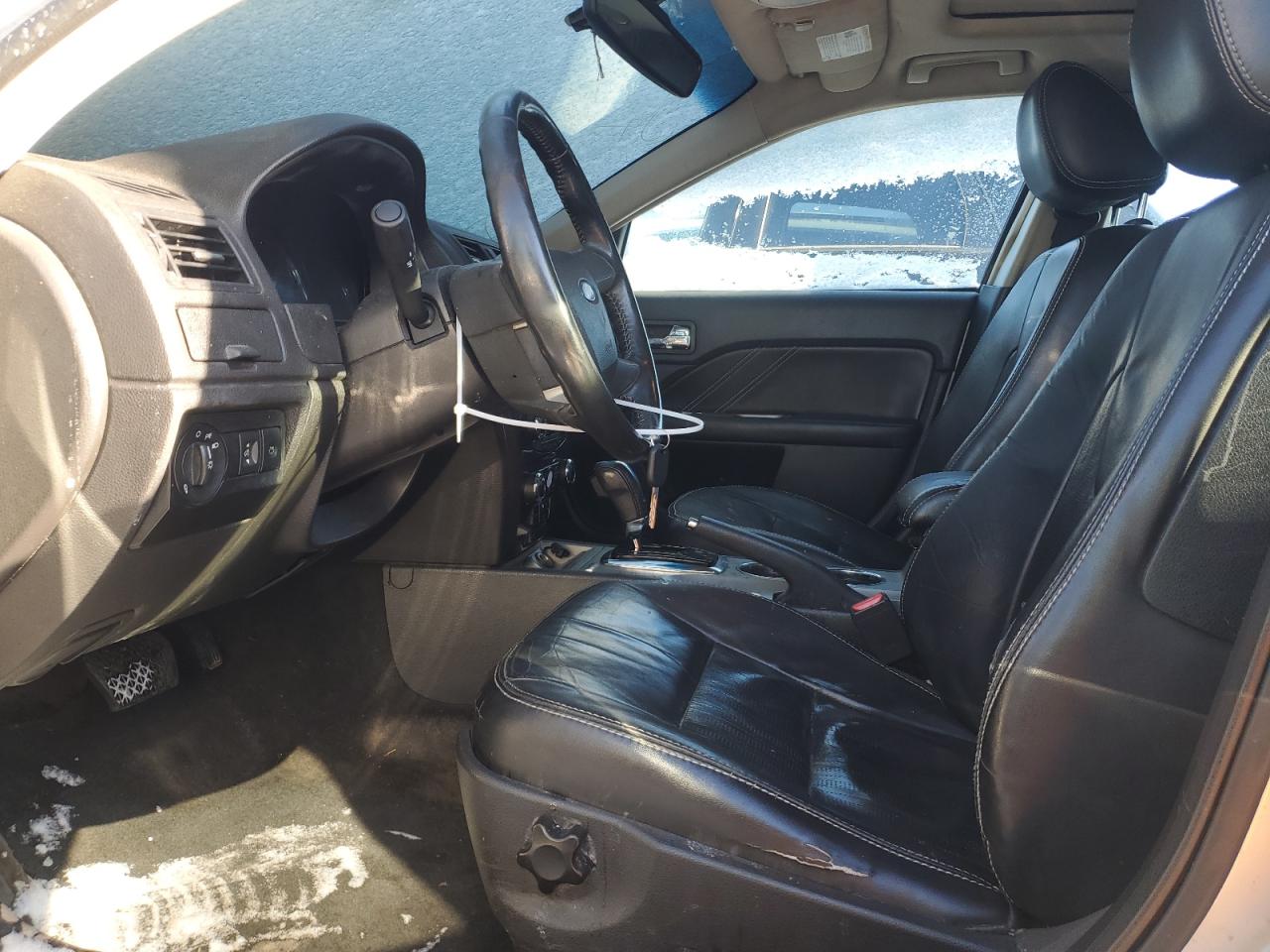 2010 Ford Fusion - Image 7