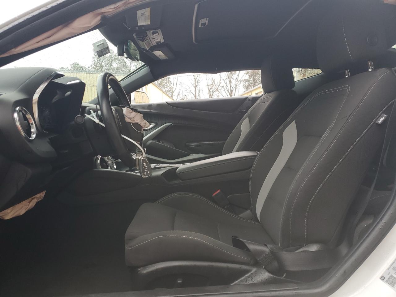 2023 Chevrolet Camaro - Image 7