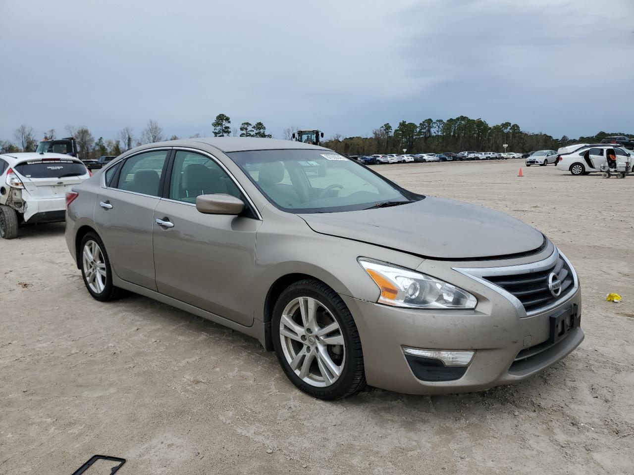 2013 Nissan Altima - Image 4
