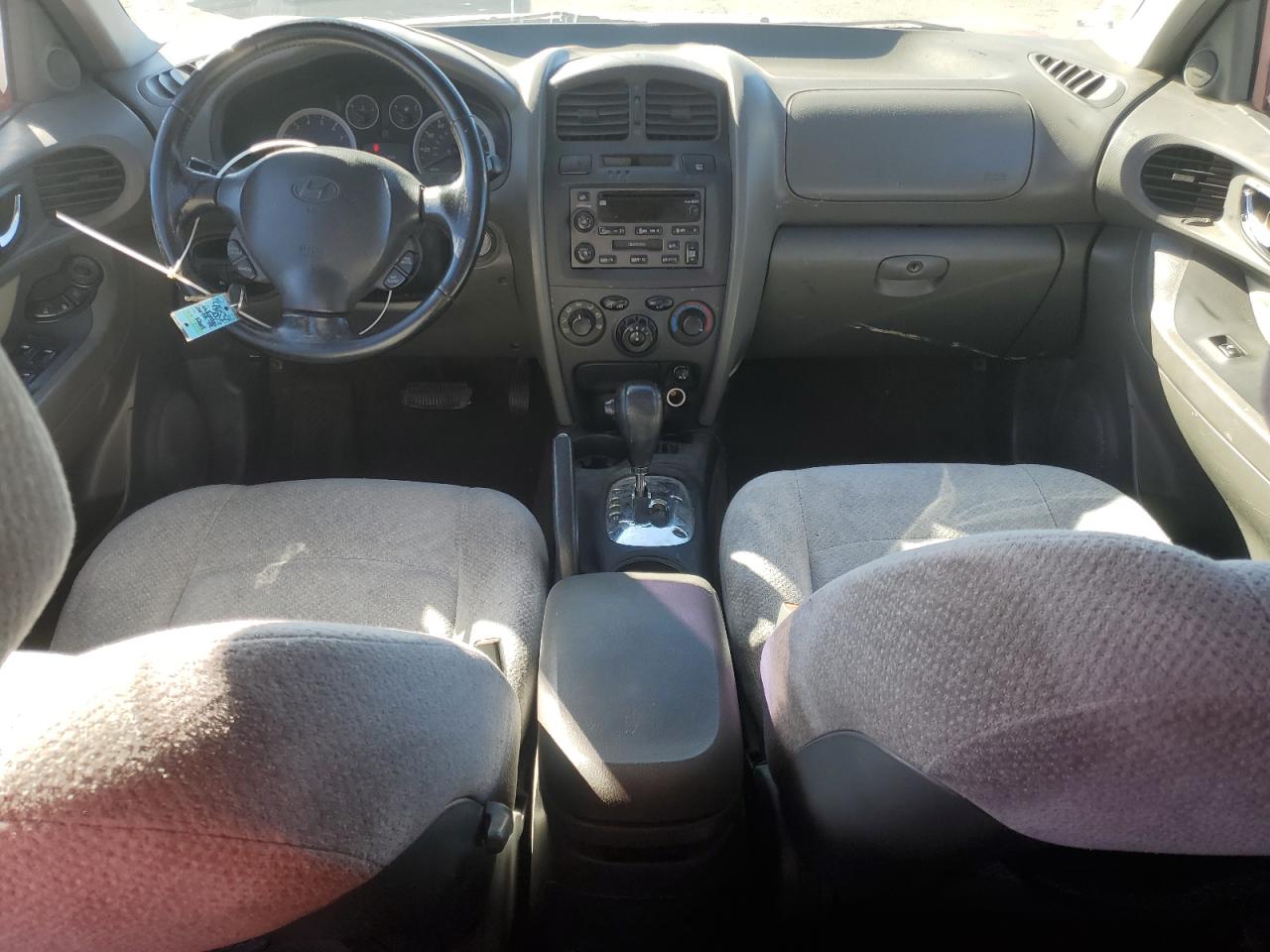 2005 Hyundai Santa Fe - Image 8