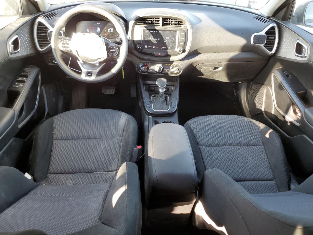 2023 Kia Soul - Image 8