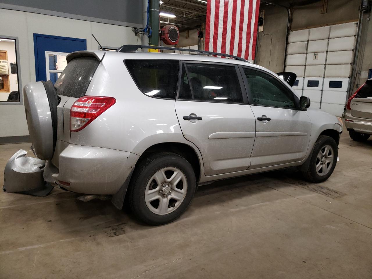 2010 Toyota RAV 4 - Image 3