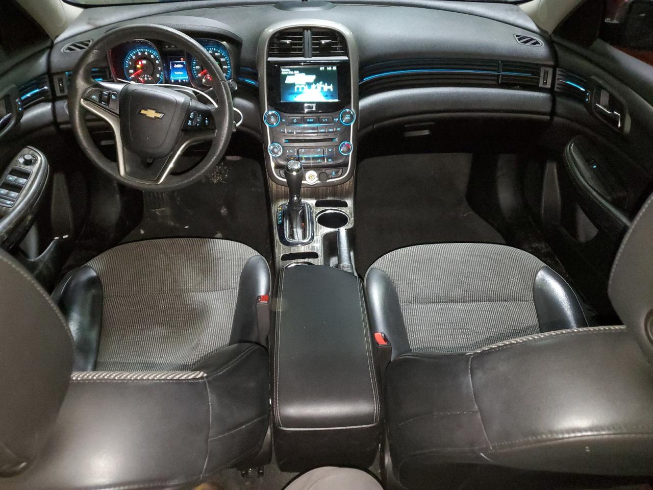 2016 Chevrolet Malibu - Image 8