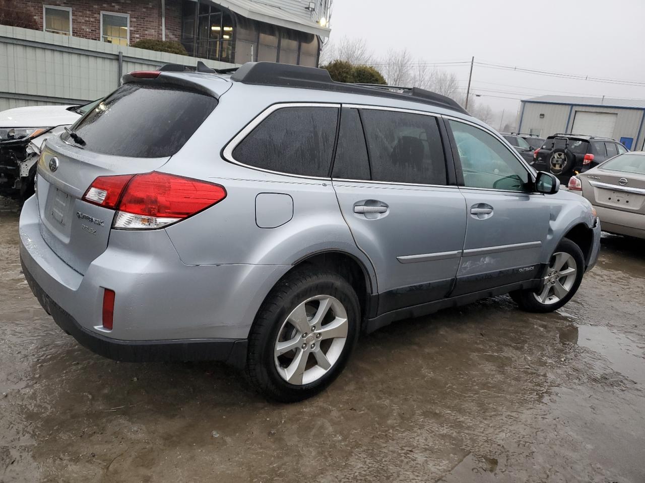 2013 Subaru Outback - Image 3