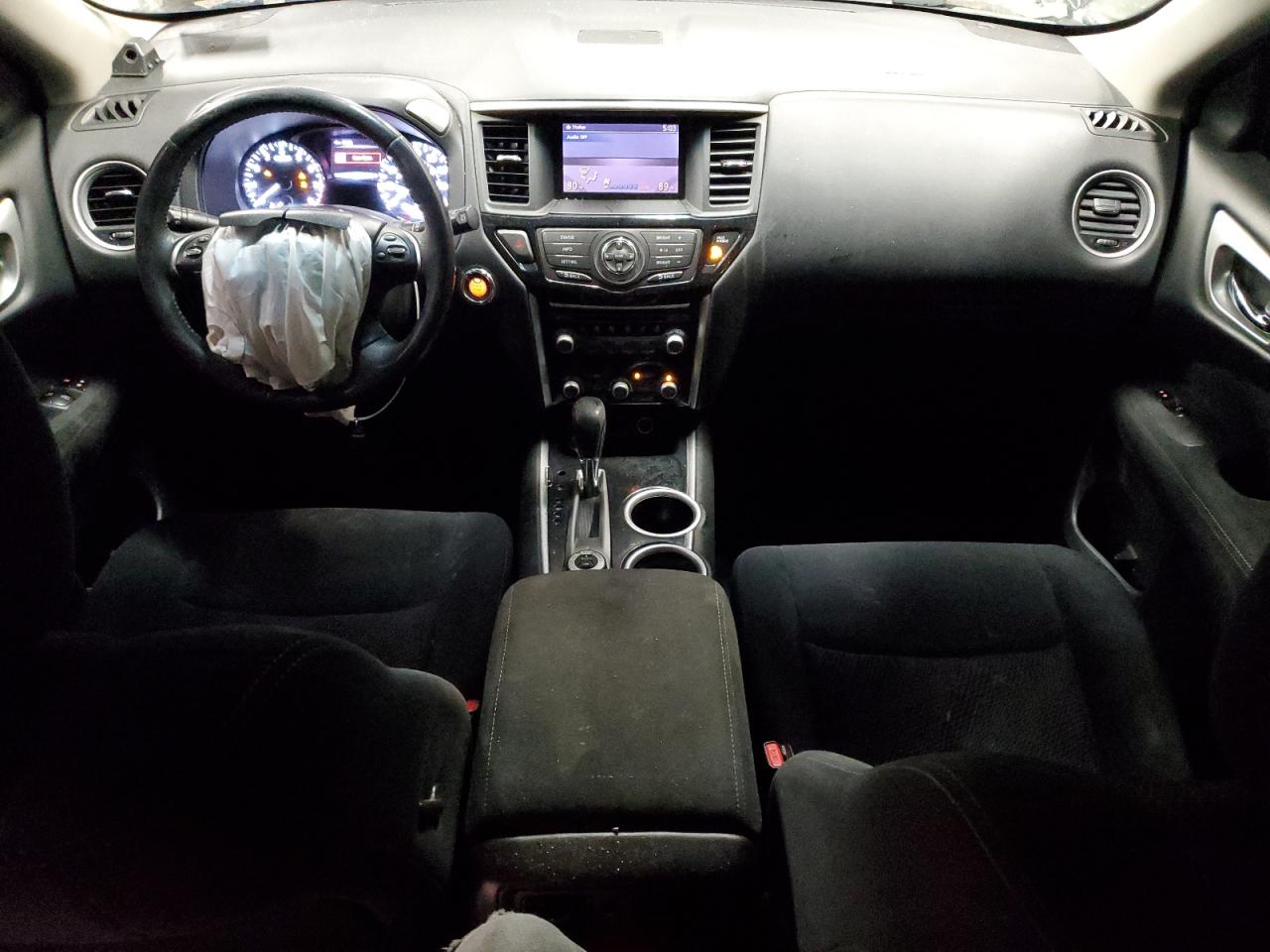 2016 Nissan Pathfinder - Image 8