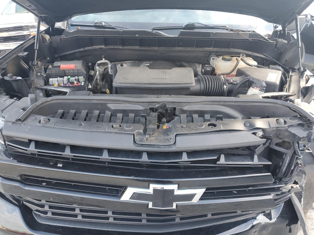 2019 Chevrolet Silverado - Image 11