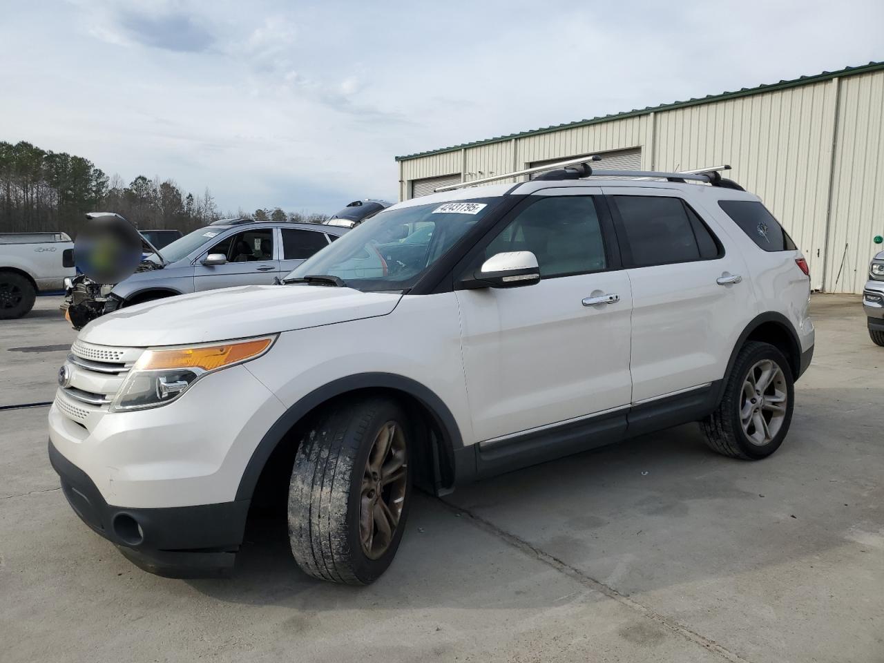 2015 Ford Explorer - Image 1