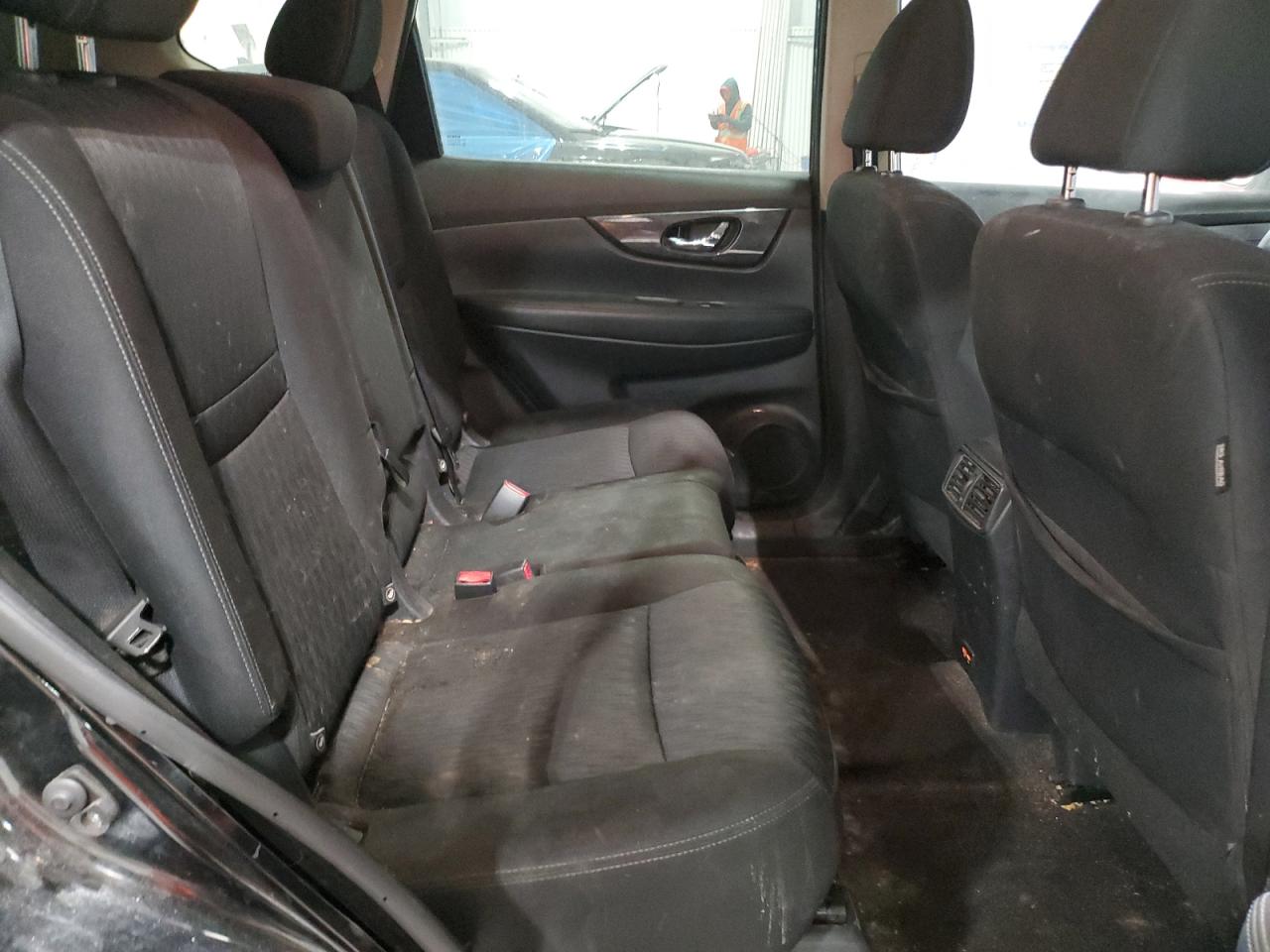 2019 Nissan Rogue - Image 11
