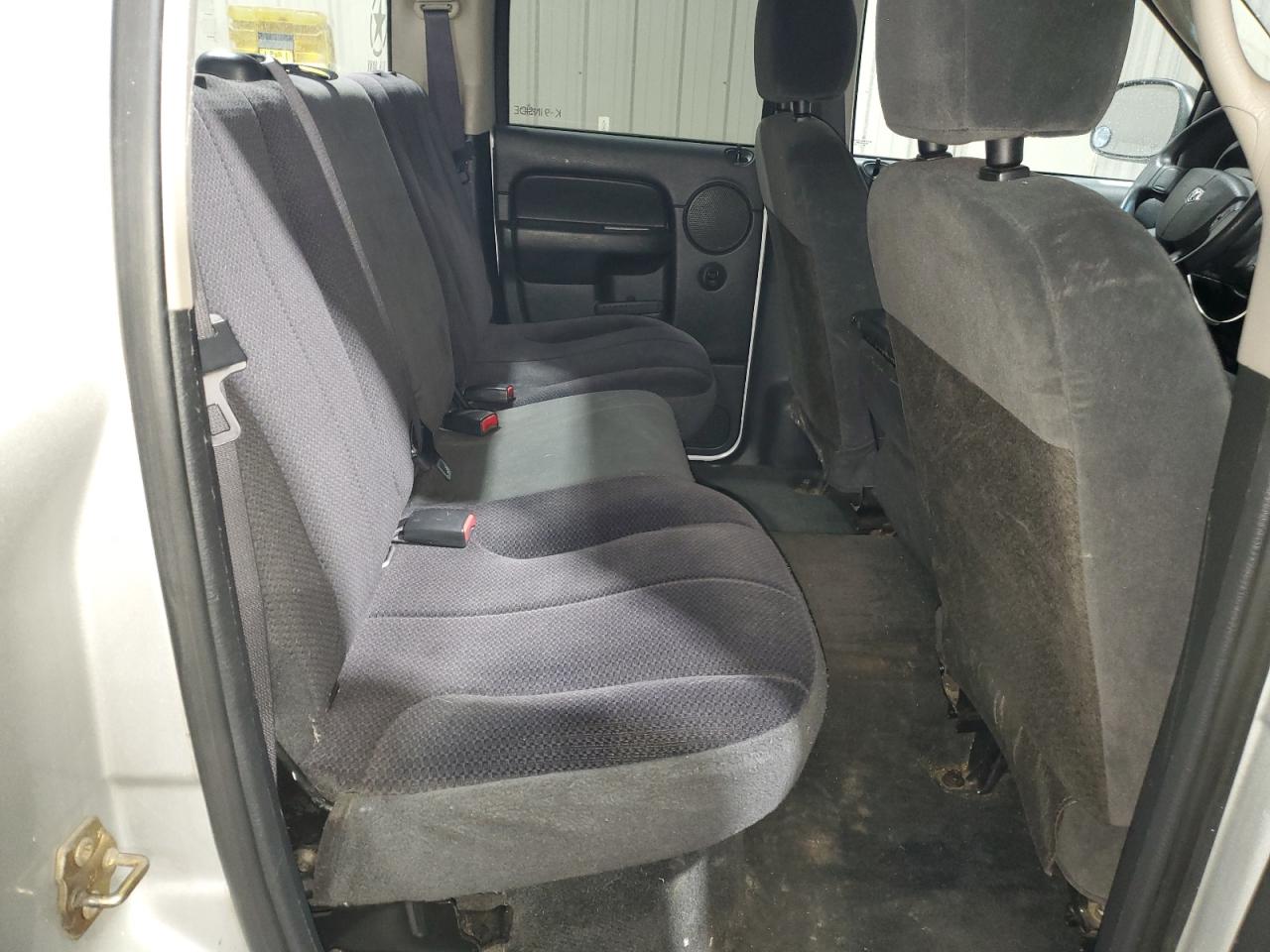 2004 Dodge Ram 1500 St VIN: 1D7HU18D34S725676 Lot: 42189565