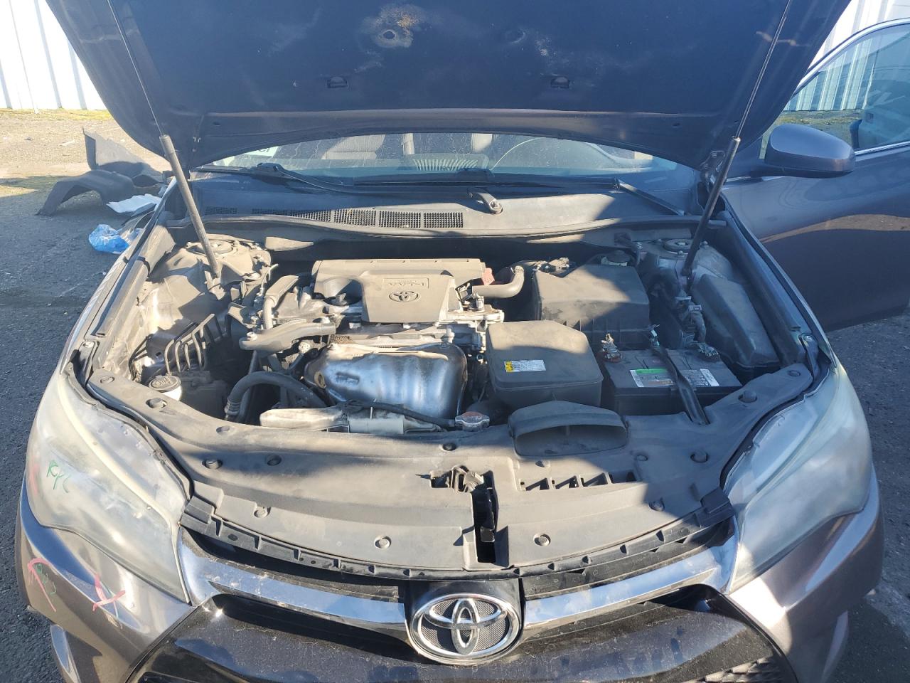 2016 Toyota Camry - Image 11