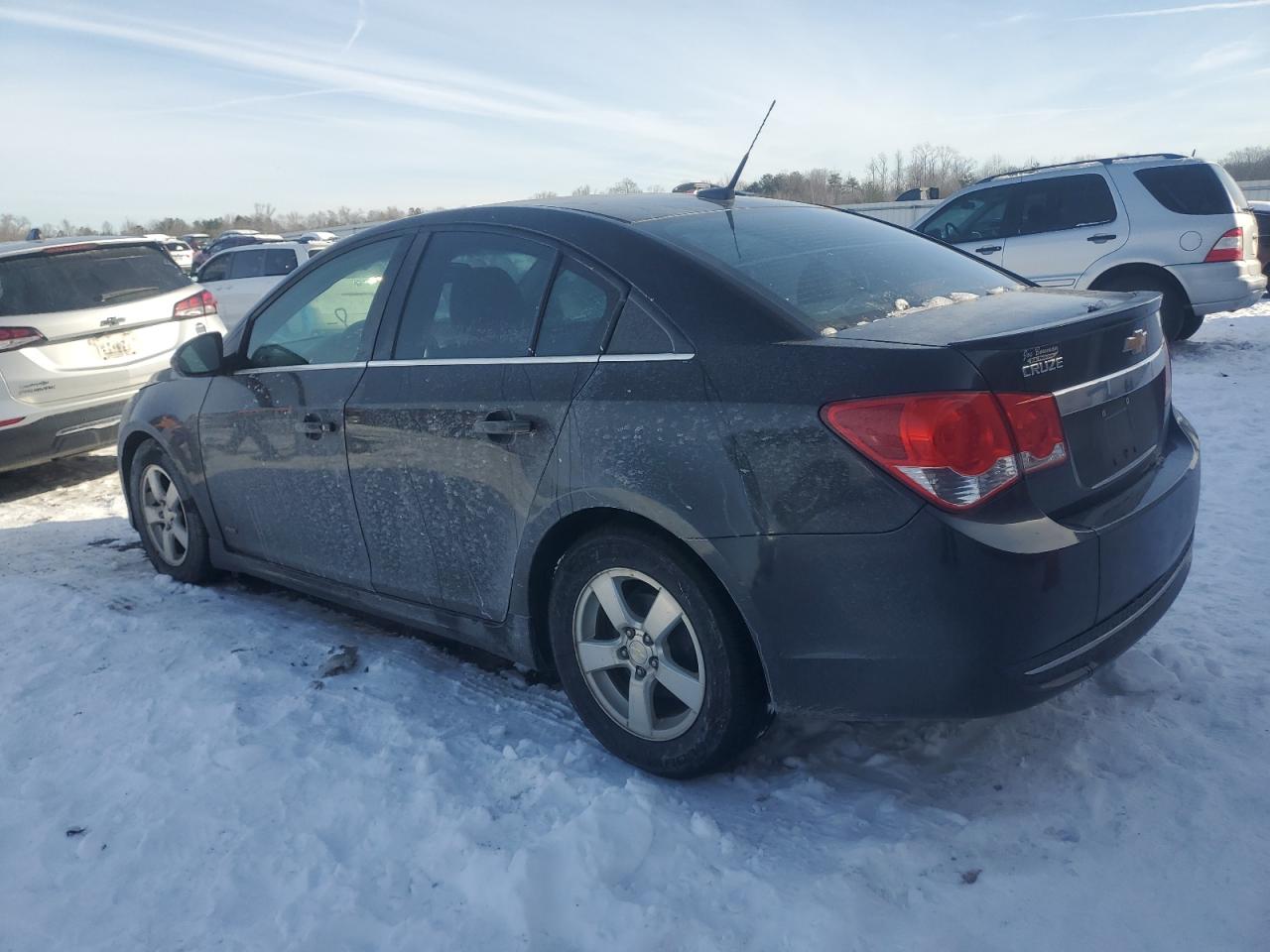 VIN 1G1PC5SB0E7200143 2014 CHEVROLET CRUZE no.2