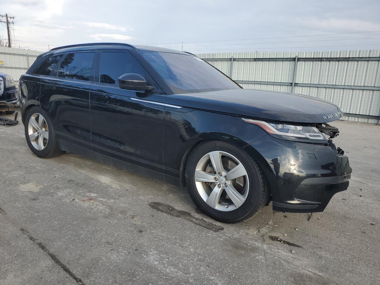 2018 Land Rover Range Rover - Image 4