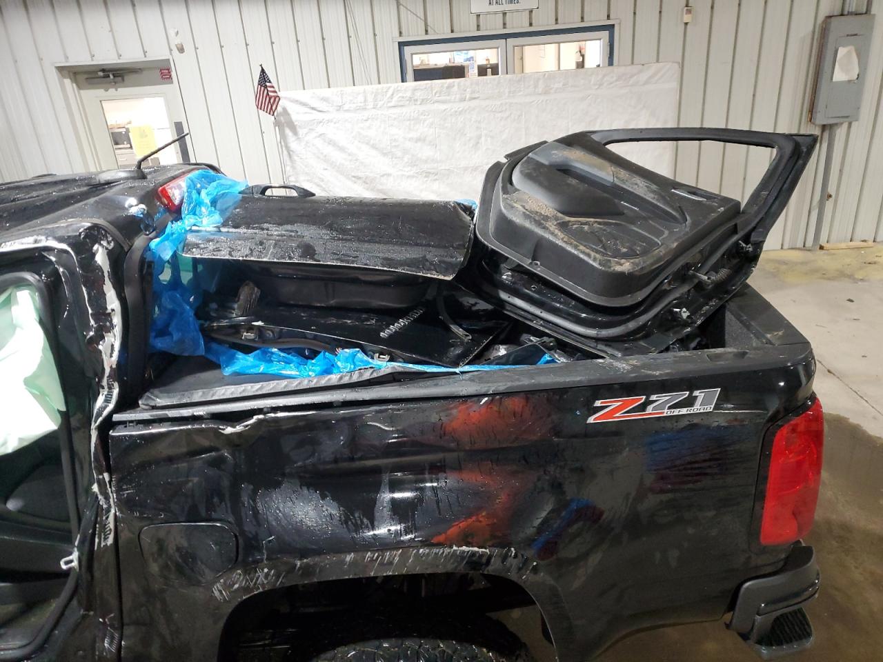 2017 Chevrolet Colorado - Image 12