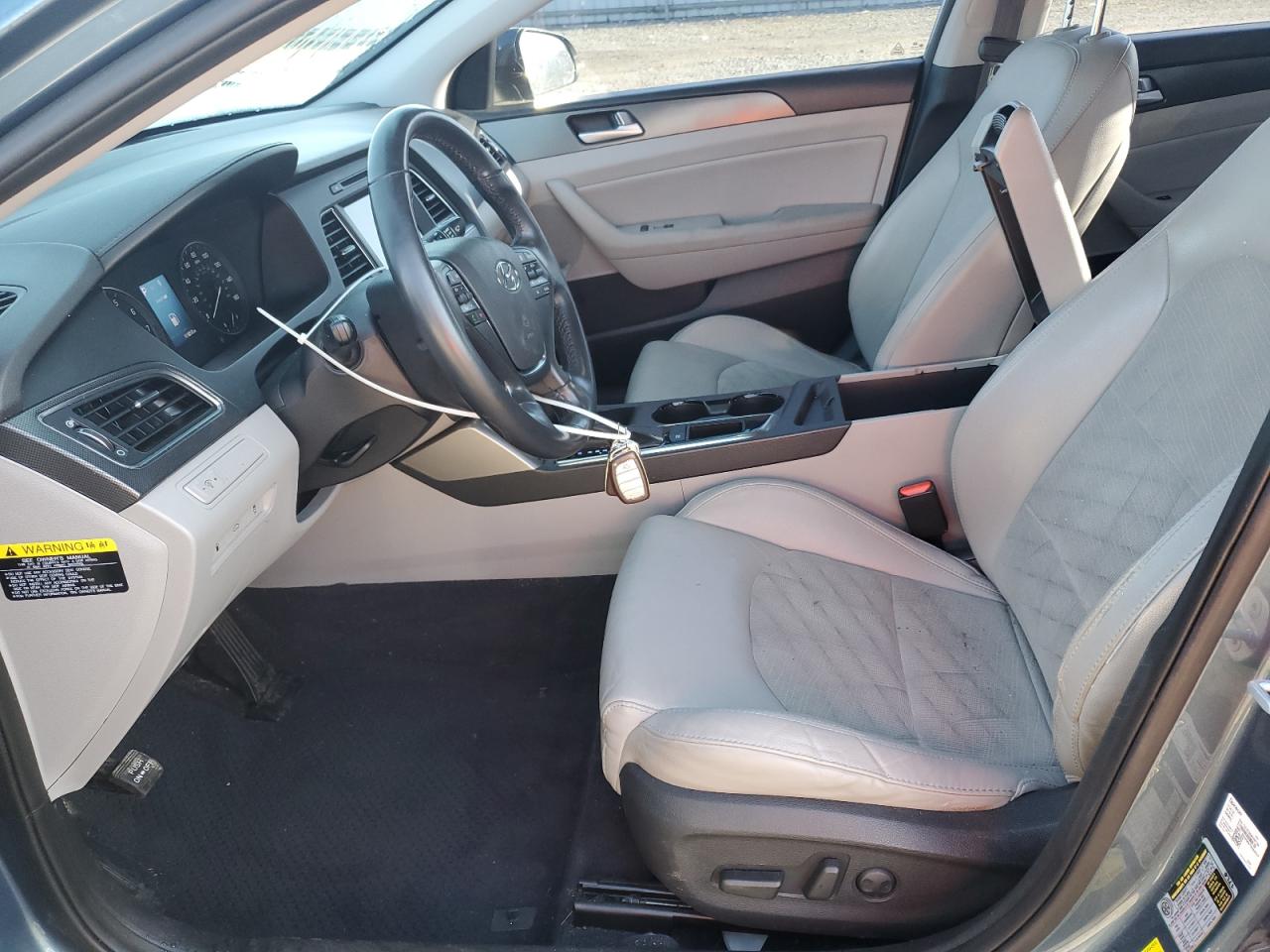 2016 Hyundai Sonata - Image 7