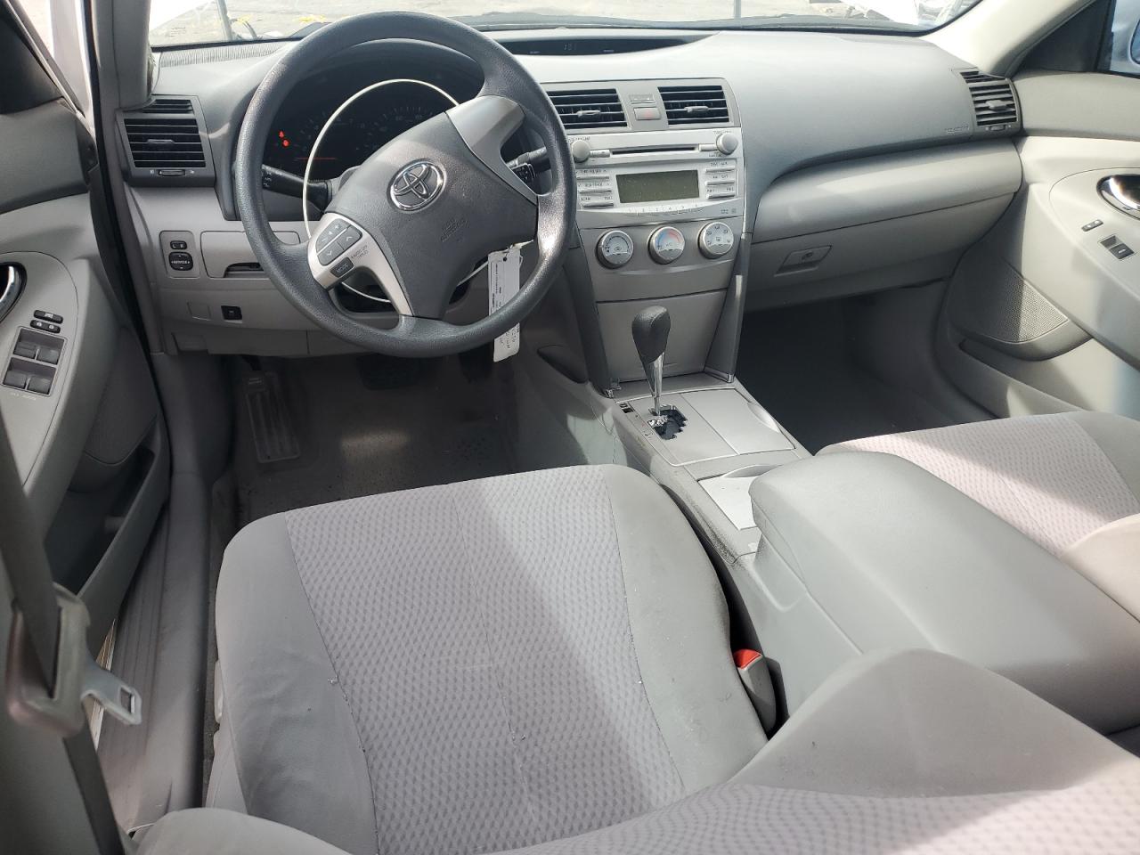 2010 Toyota Camry - Image 8