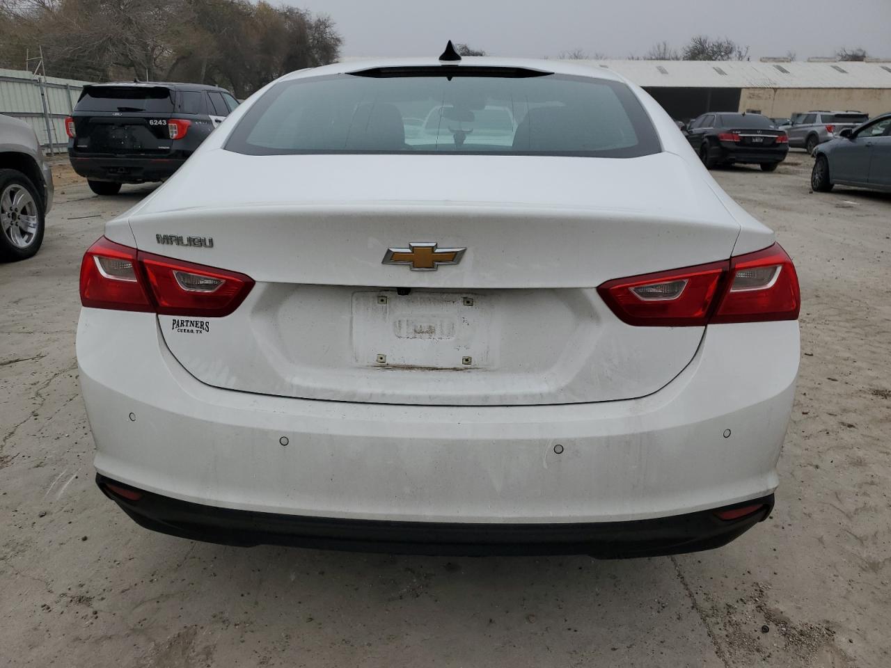2023 Chevrolet Malibu - Image 6