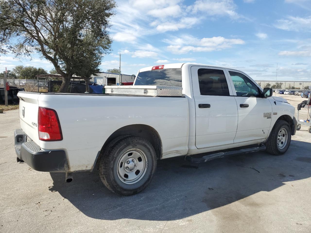 2019 RAM 1500 - Image 3