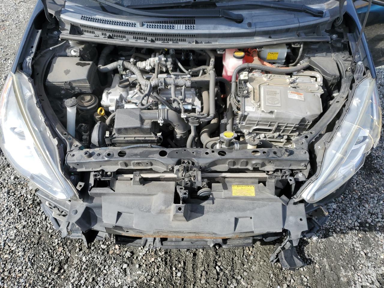 2015 Toyota Prius - Image 11